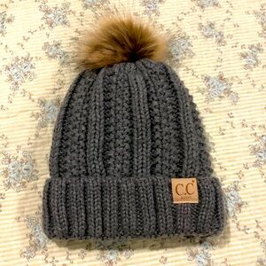 C.C. Kid’s Beanie Hat Like NEW Gray With Fur Pom Pom Cable Knit Cozy Soft inside